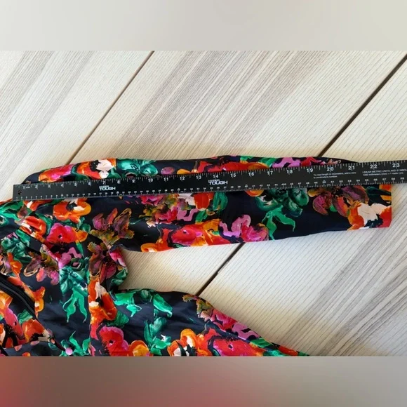 Diane von Furstenberg Silk Black Floral Print Silk Midi Dress size 6 (S) - Picture 14 of 16